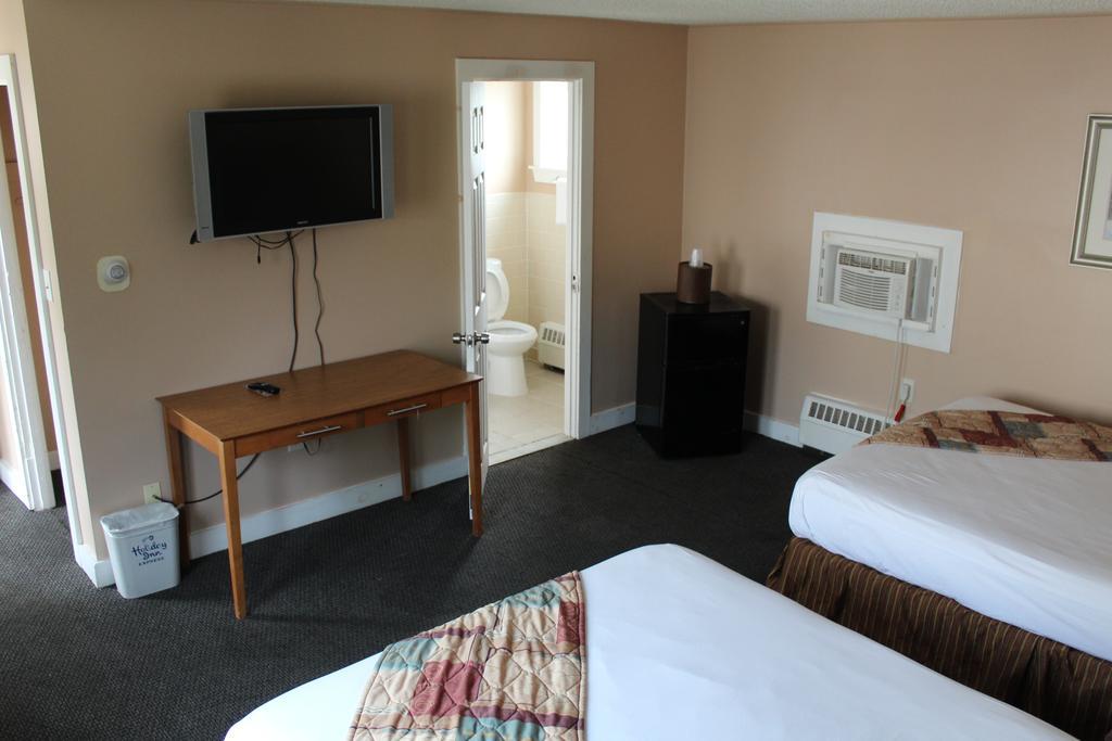 Capri Motel 2*